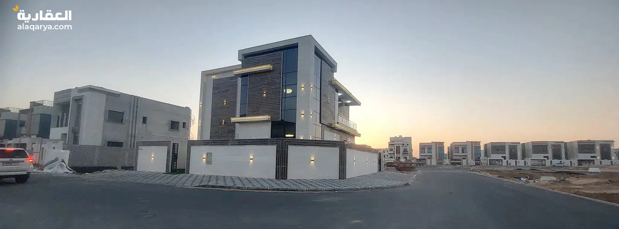 #فيلا زاوية كورنر على شارعين تشطيب شخصي عصري تملك حر لجميع الجنسيات