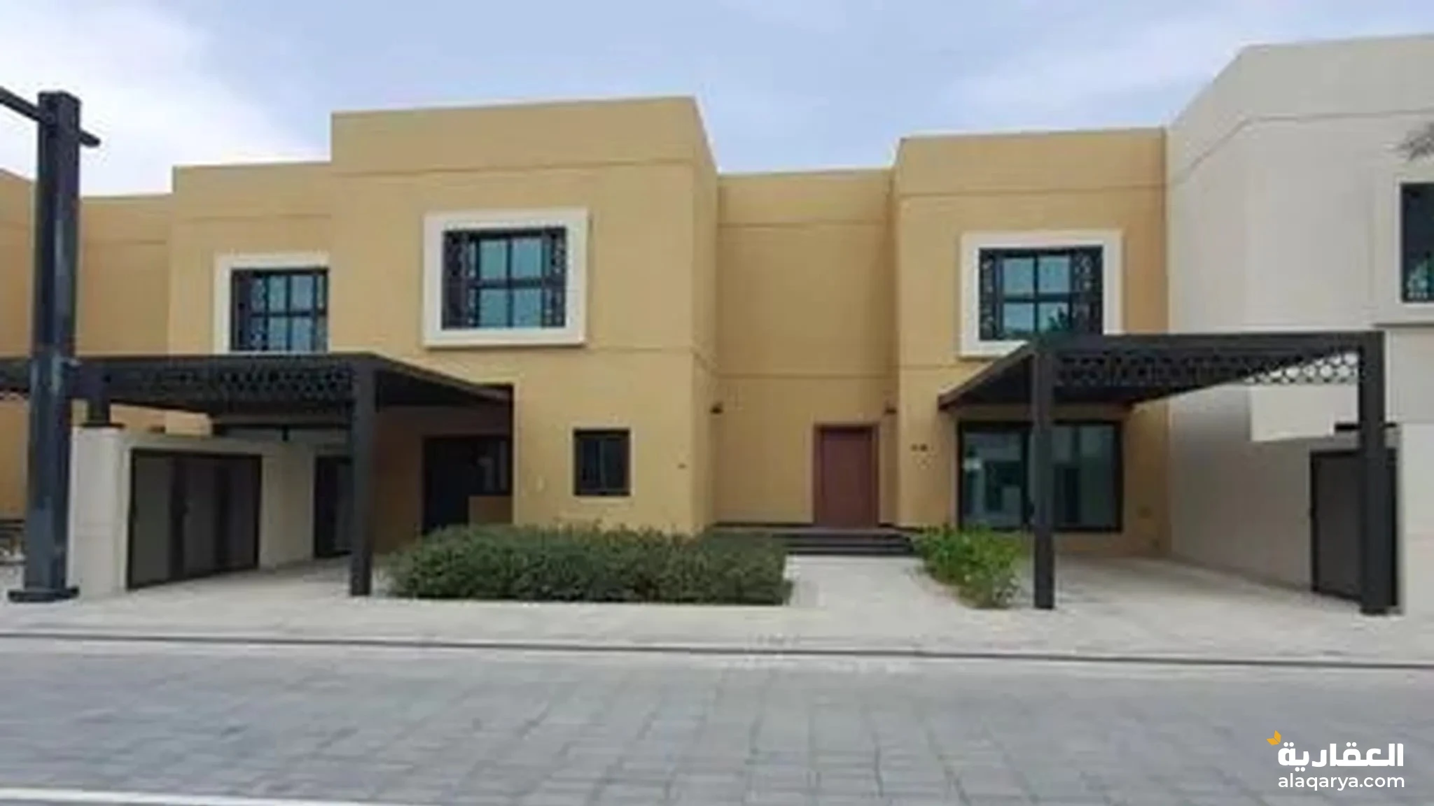 #فيلتك جاهزه للسكن 3 غرف بالرحمانيه بأرقي التشطيبات الفندقيه