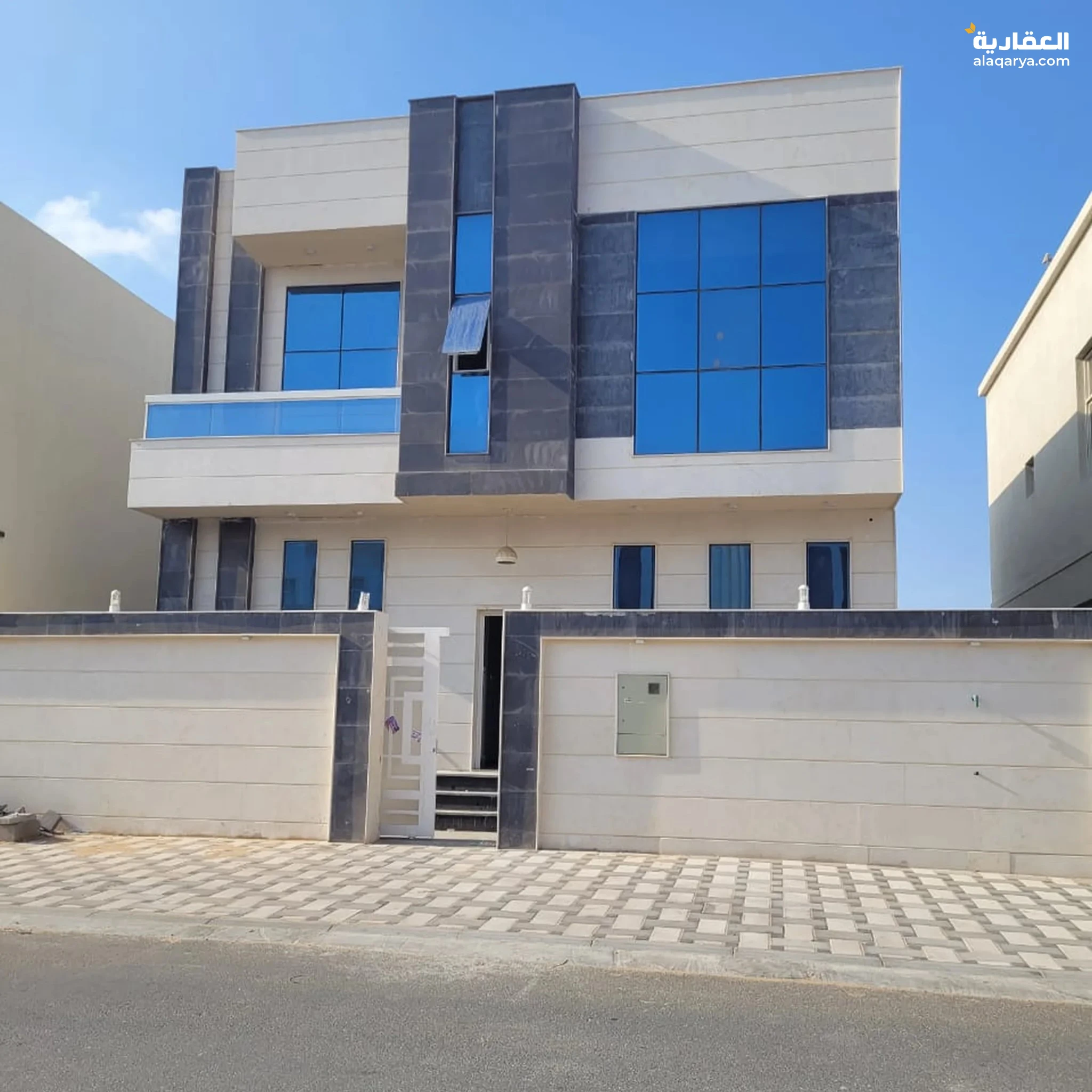 #للبيع فيلا أول ساكن في عجمان منطقة الزاهية