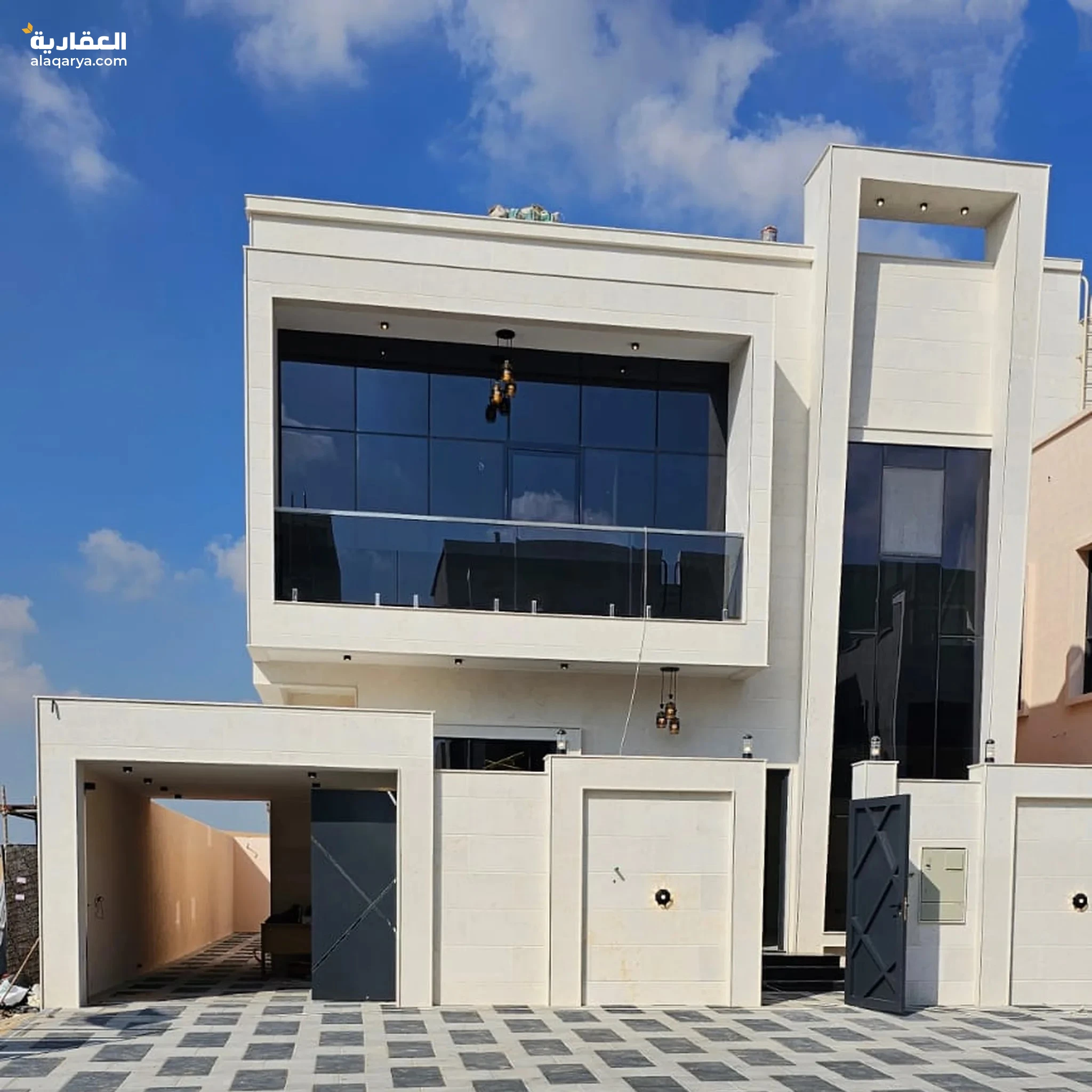 #للبيع فيلا بموقع مميز تملك حر لجميع الجنسيات