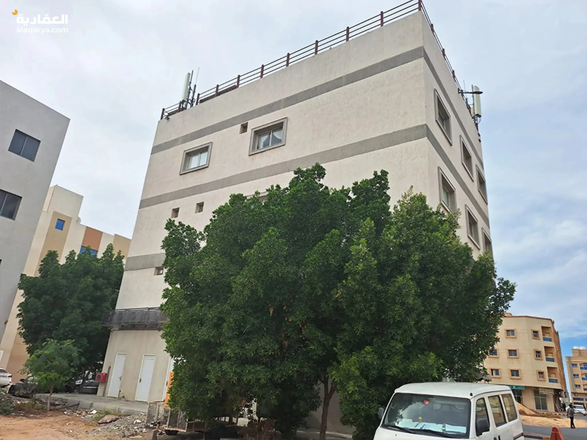 #للبيع بنايه بدخل ممتاز 11% في منطقة العاليه - A Building For Sale with amzing income 11%