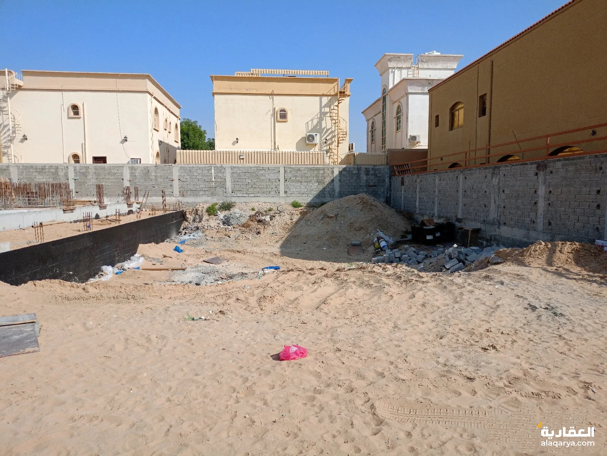 #للبيع ارض في منطقة الروضه موقع ممتاز وخدمي