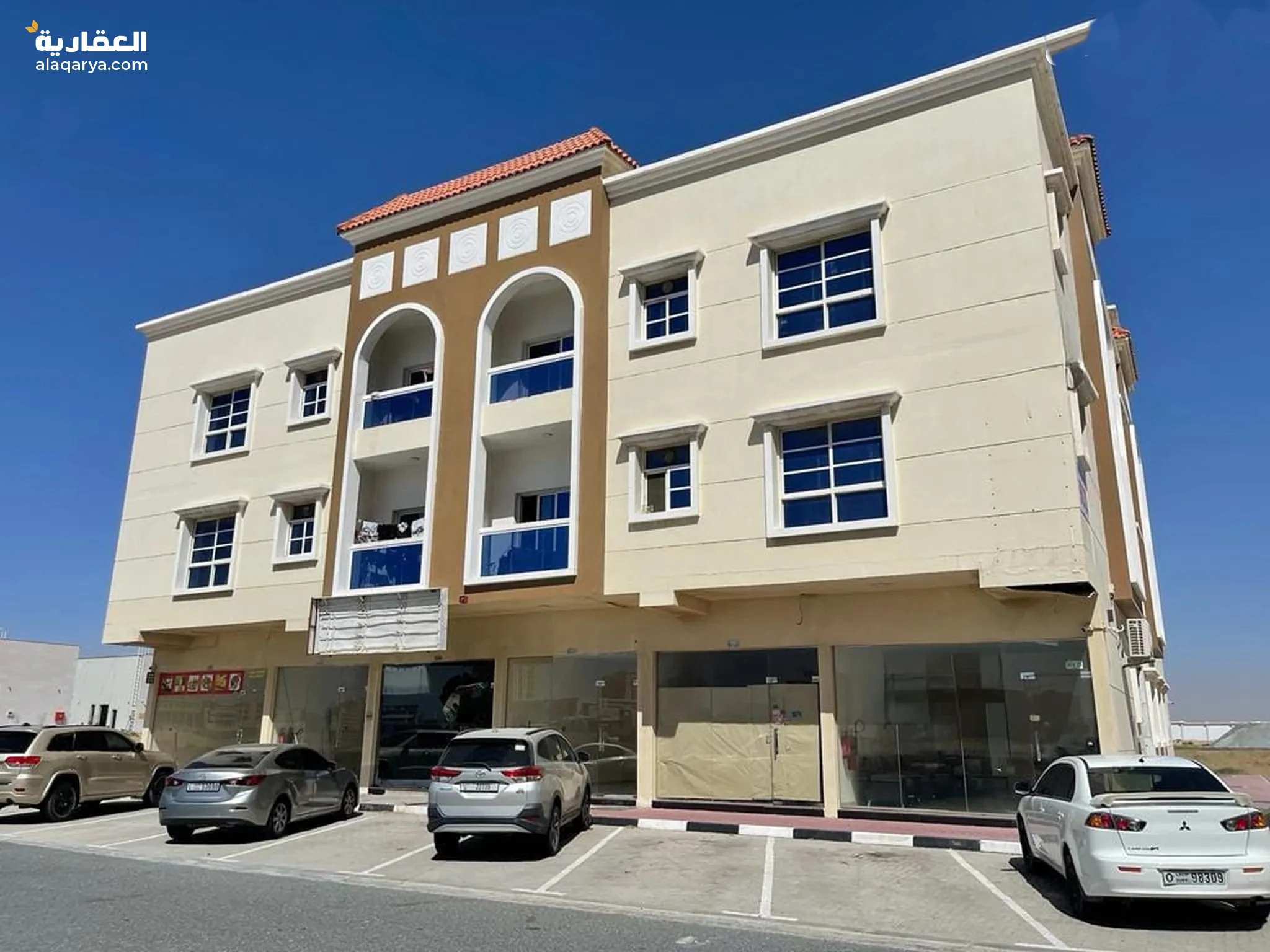 #للبيع بنايه جديده ثلاث سنوات دخل 10%