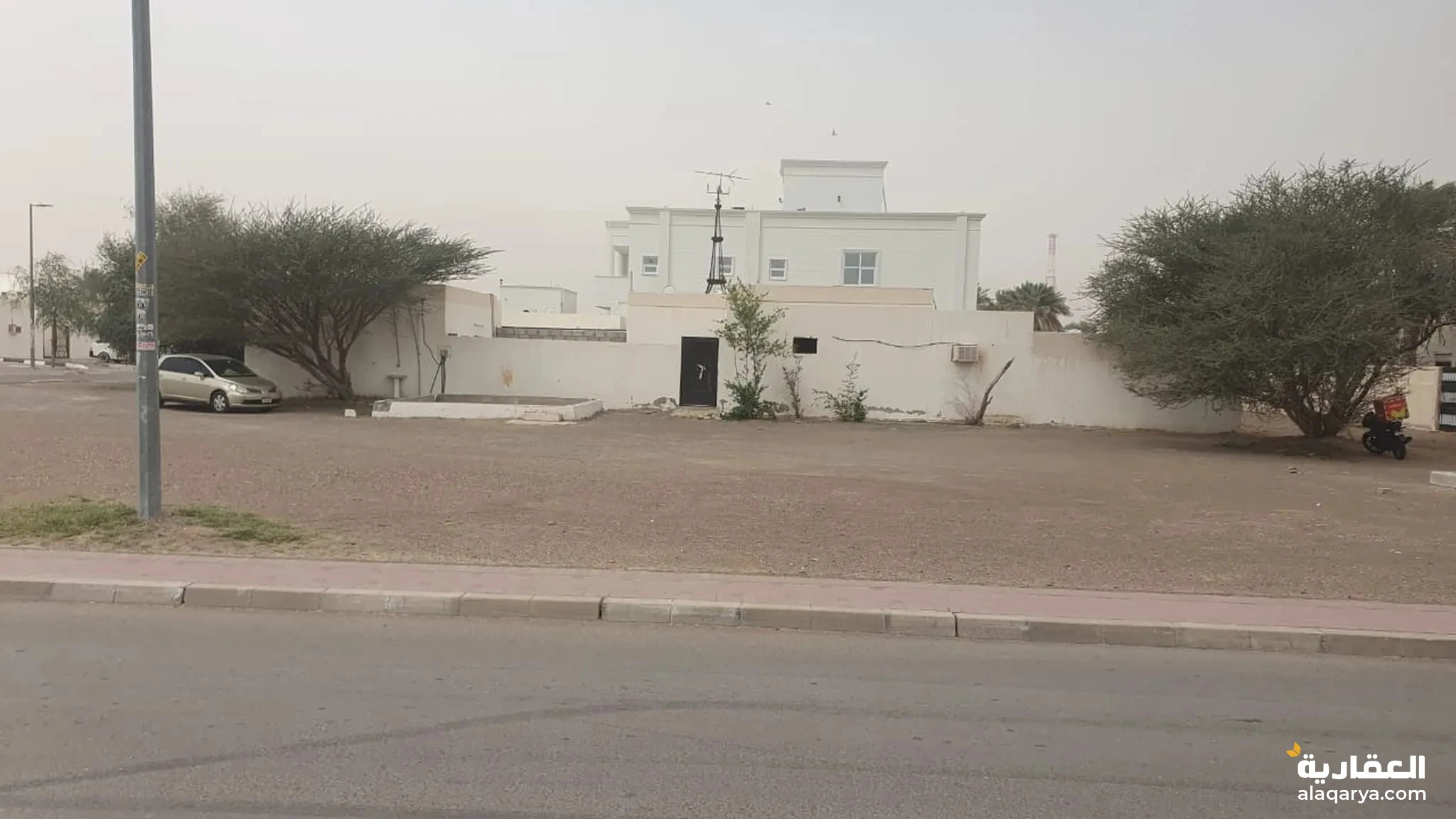 #للبيع بيت شعبي في منطقة الظاهر