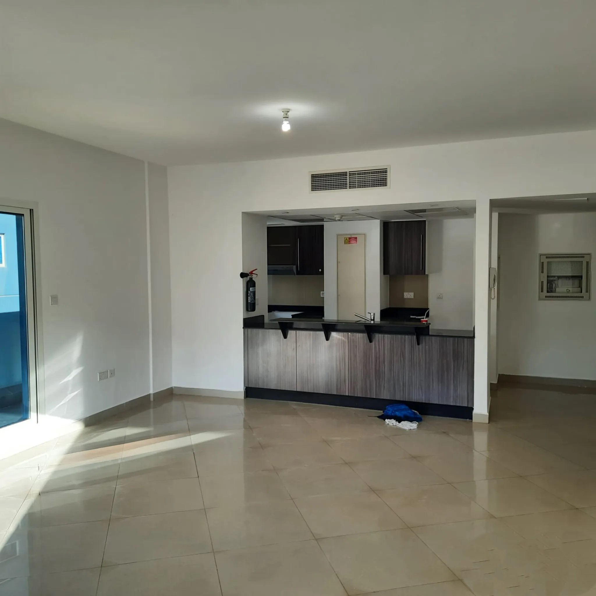 #شقة 3 غرف مع بلكونة