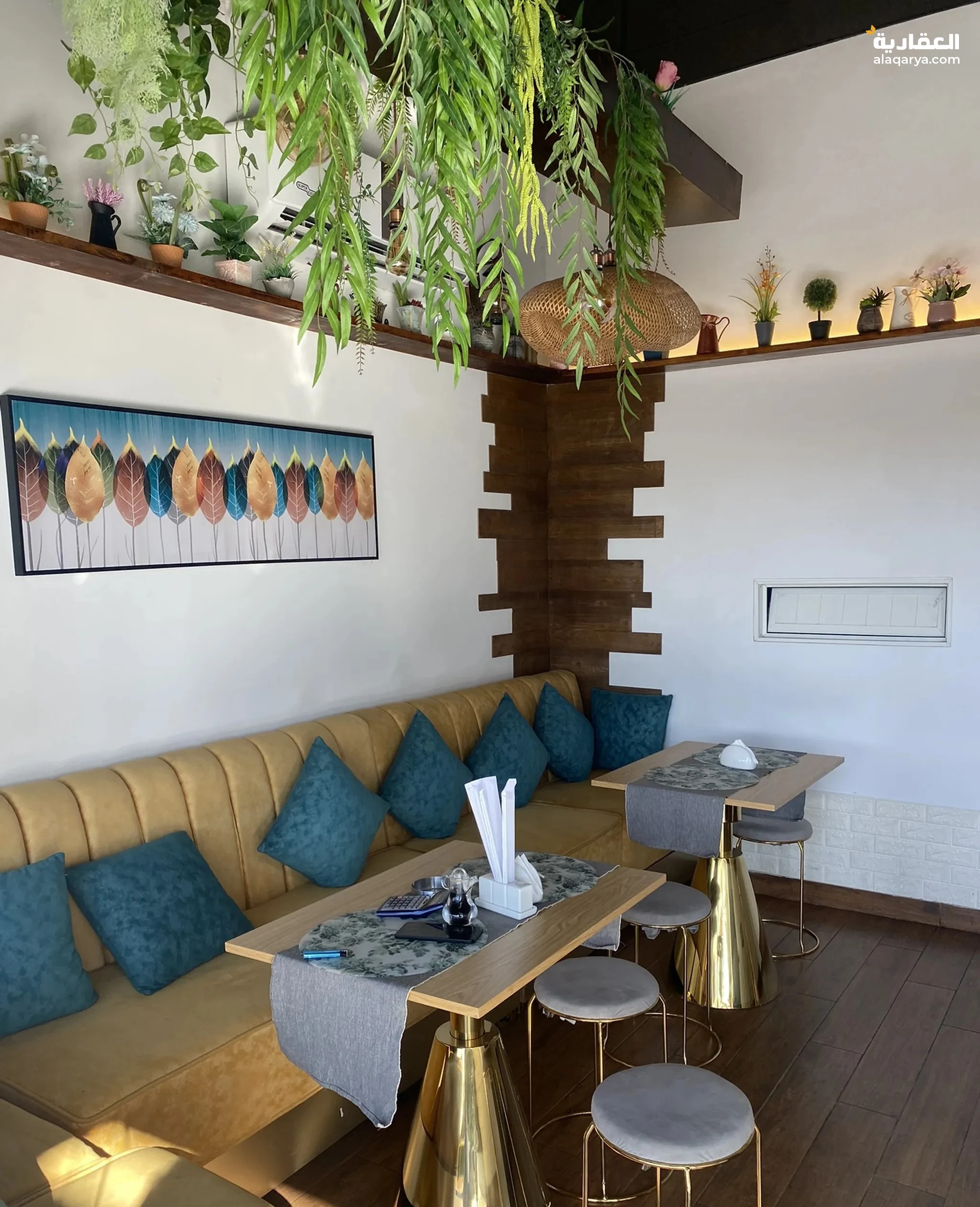 #مطعم على الشارع الرئسي