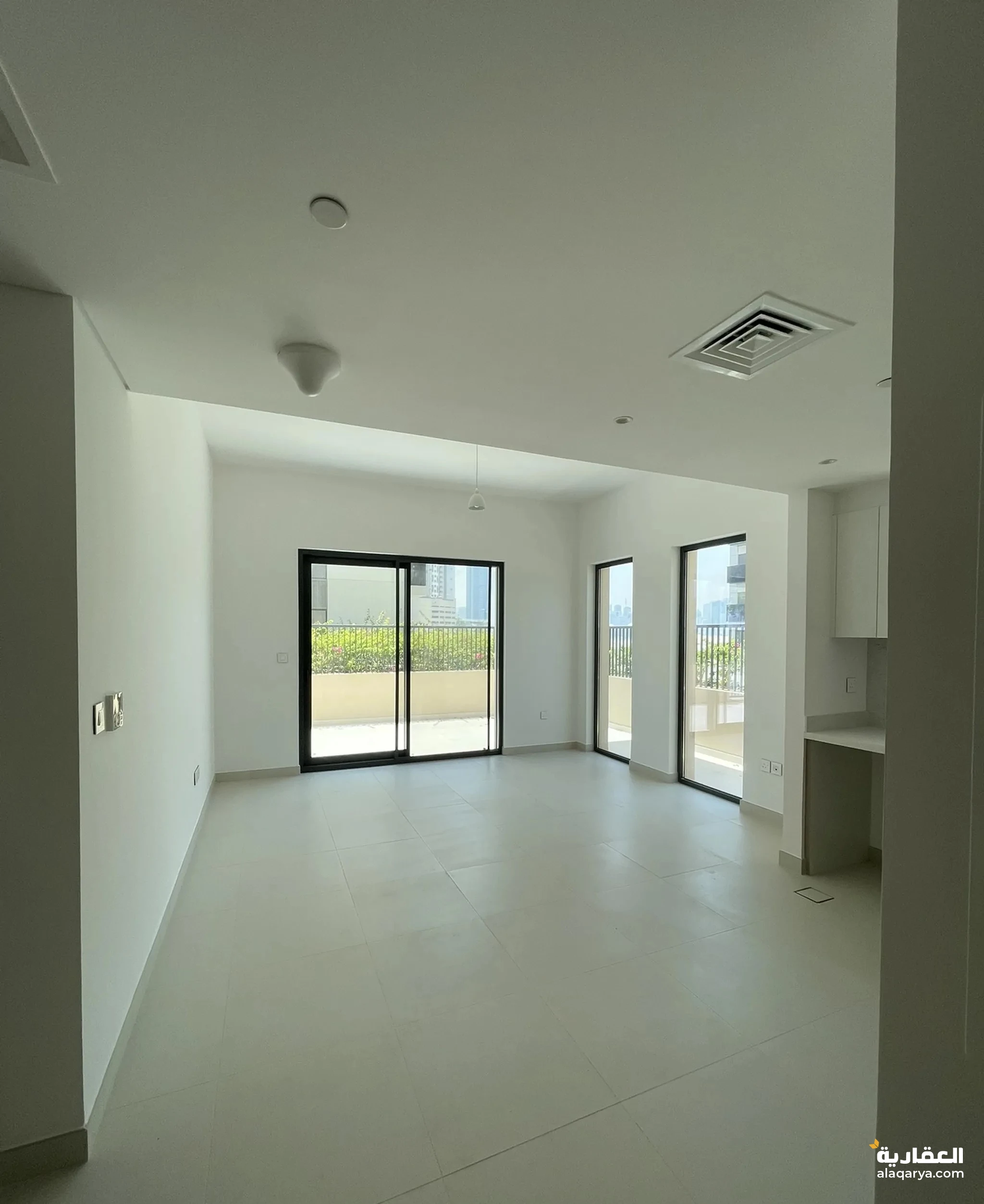 #بيع شقة غرفة وصالة - الشارقة جزيرة مريم900,000900,000