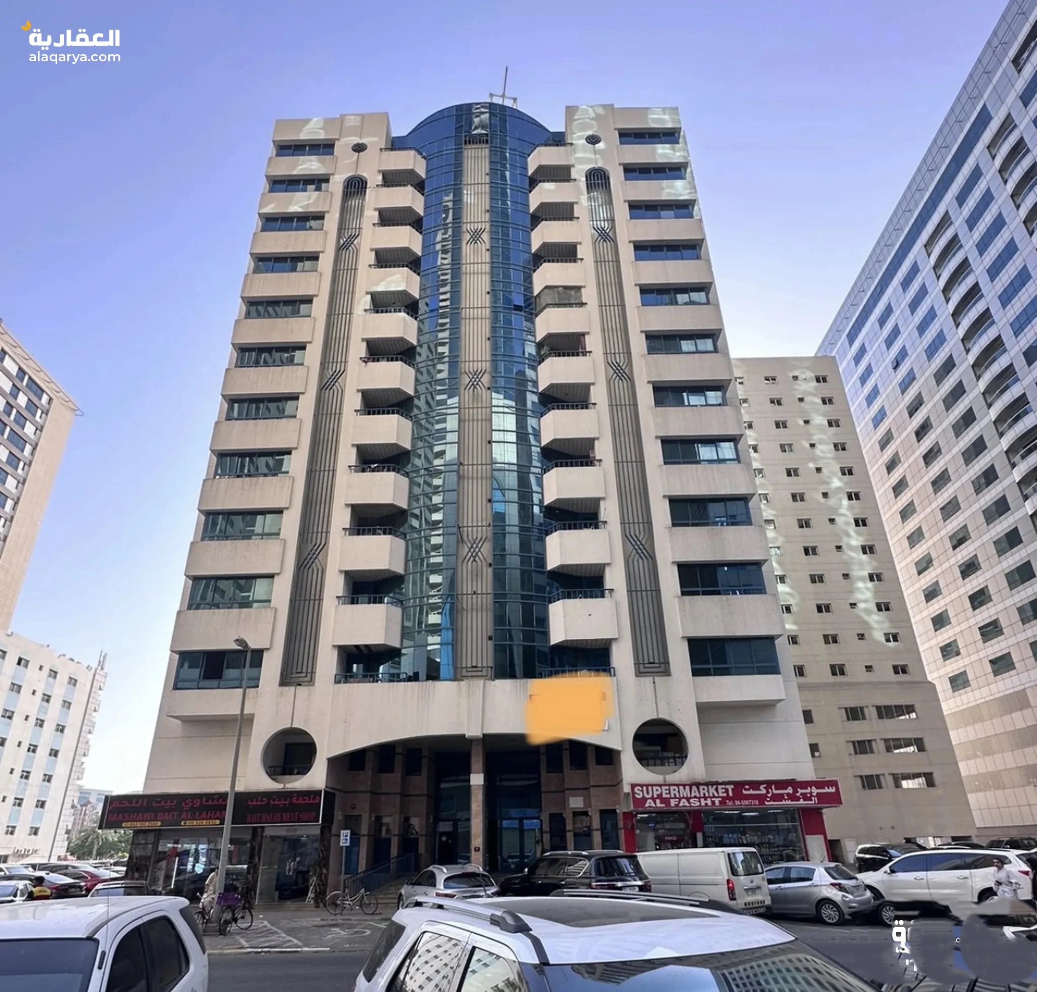 @ للبيع عمارة بمساحة 10500 متر مربع في الشارقة