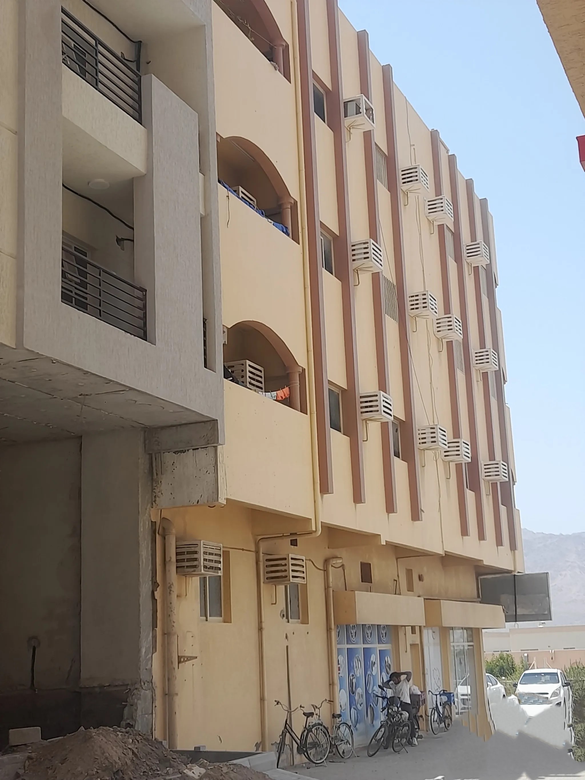 #بناية للبيع اربع طوابق