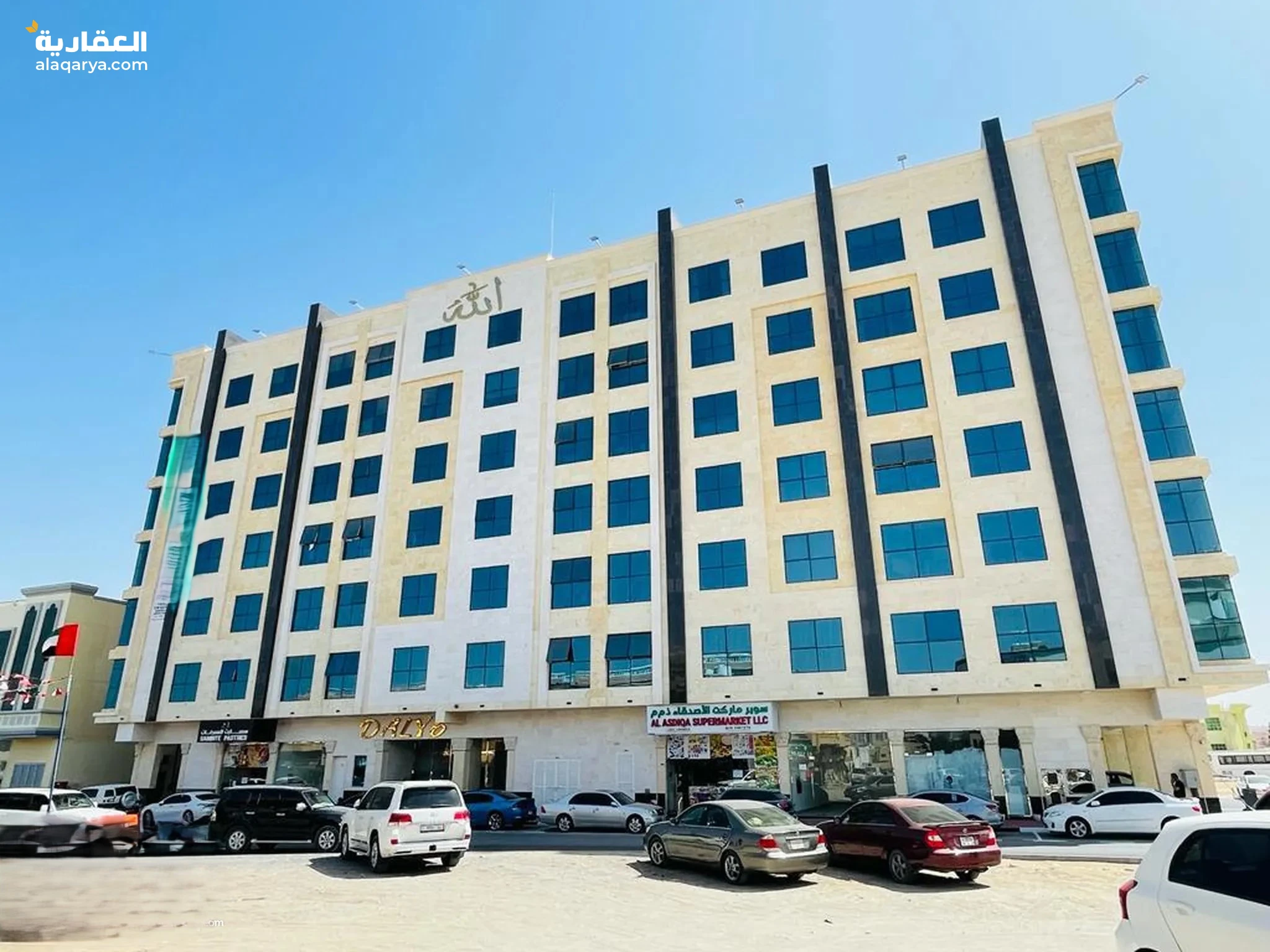 @ للبيع بناية بمساحة 20000 قدم في عجمان