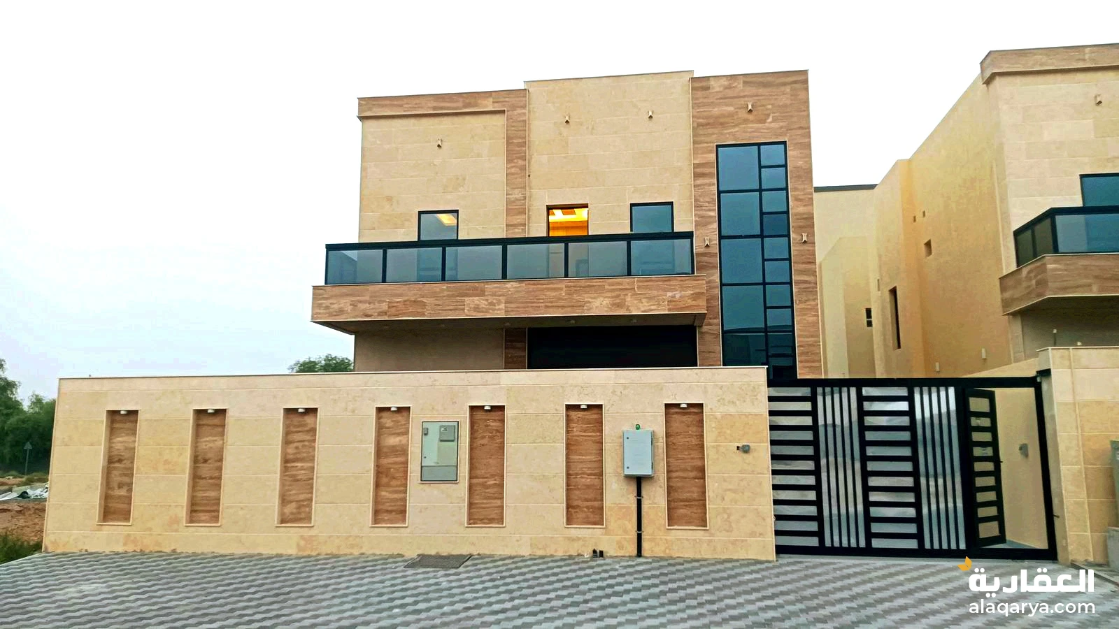 للإيجار فيلا بالزاهيه