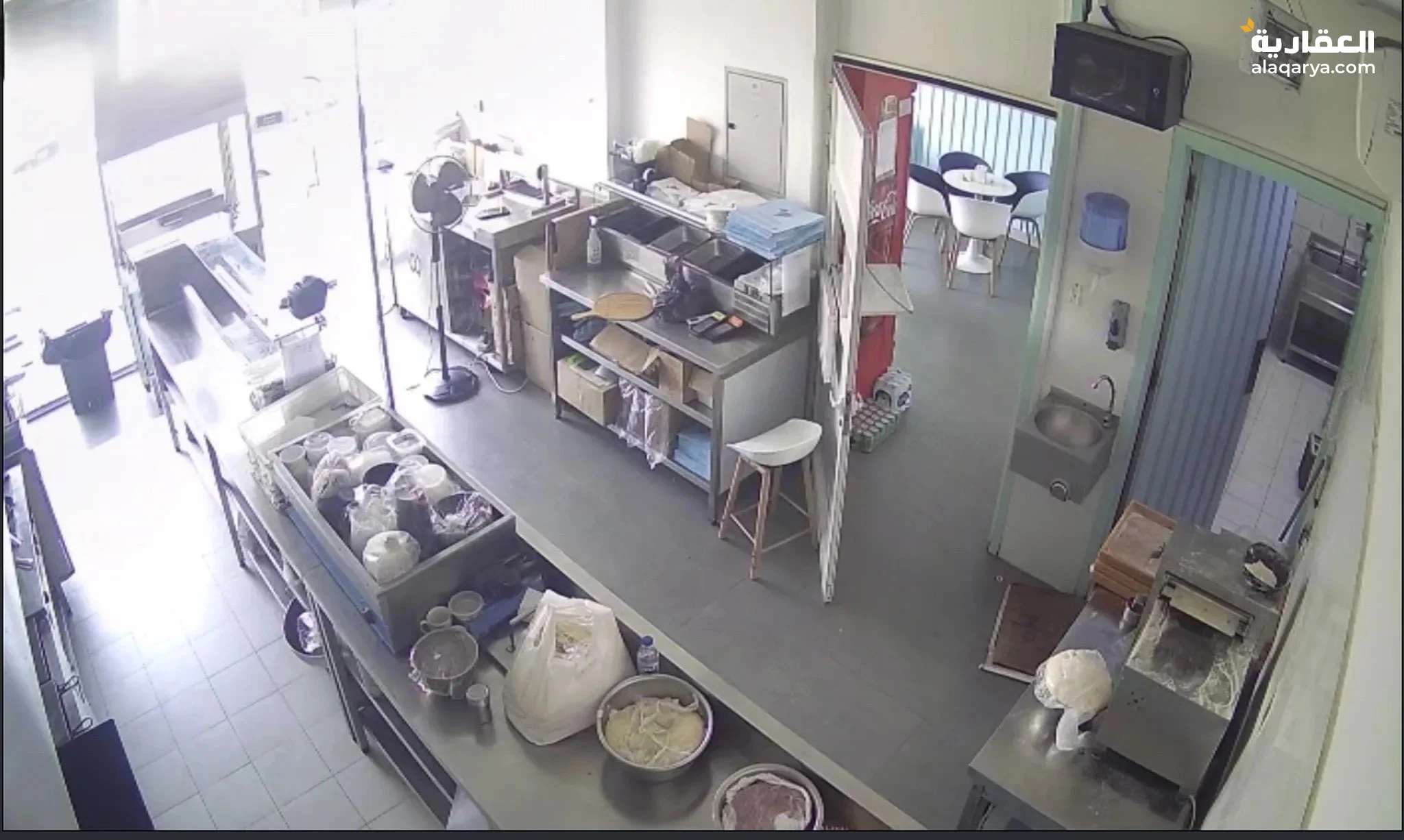 #بيع مطعم بجميع معداته موقع مميز السبب الهجرة