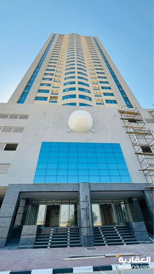 شقق للبيع في عجمان ( الجولف تاور ) .. علي شارع الشيخ محمد بن زايد