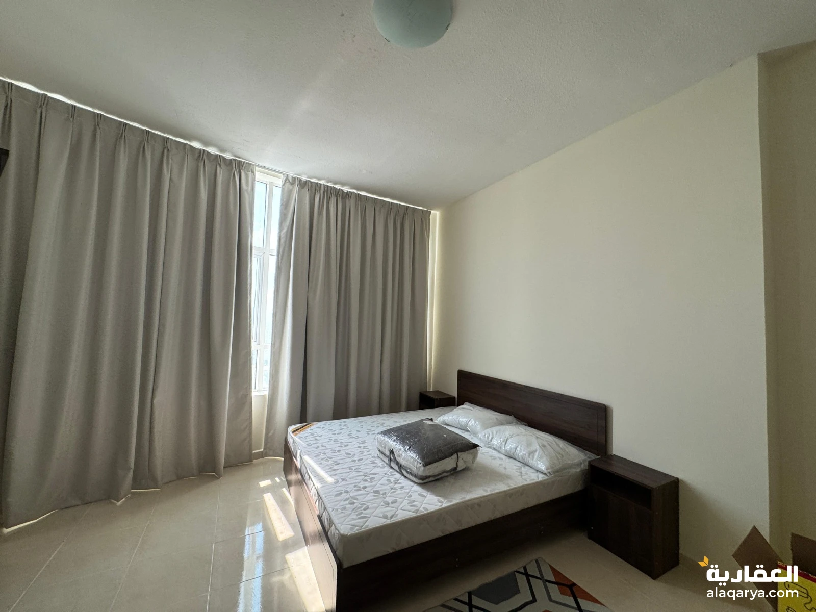 شقه مفروشه للايجار ب ابراج الاورينت اطلاله على الخور