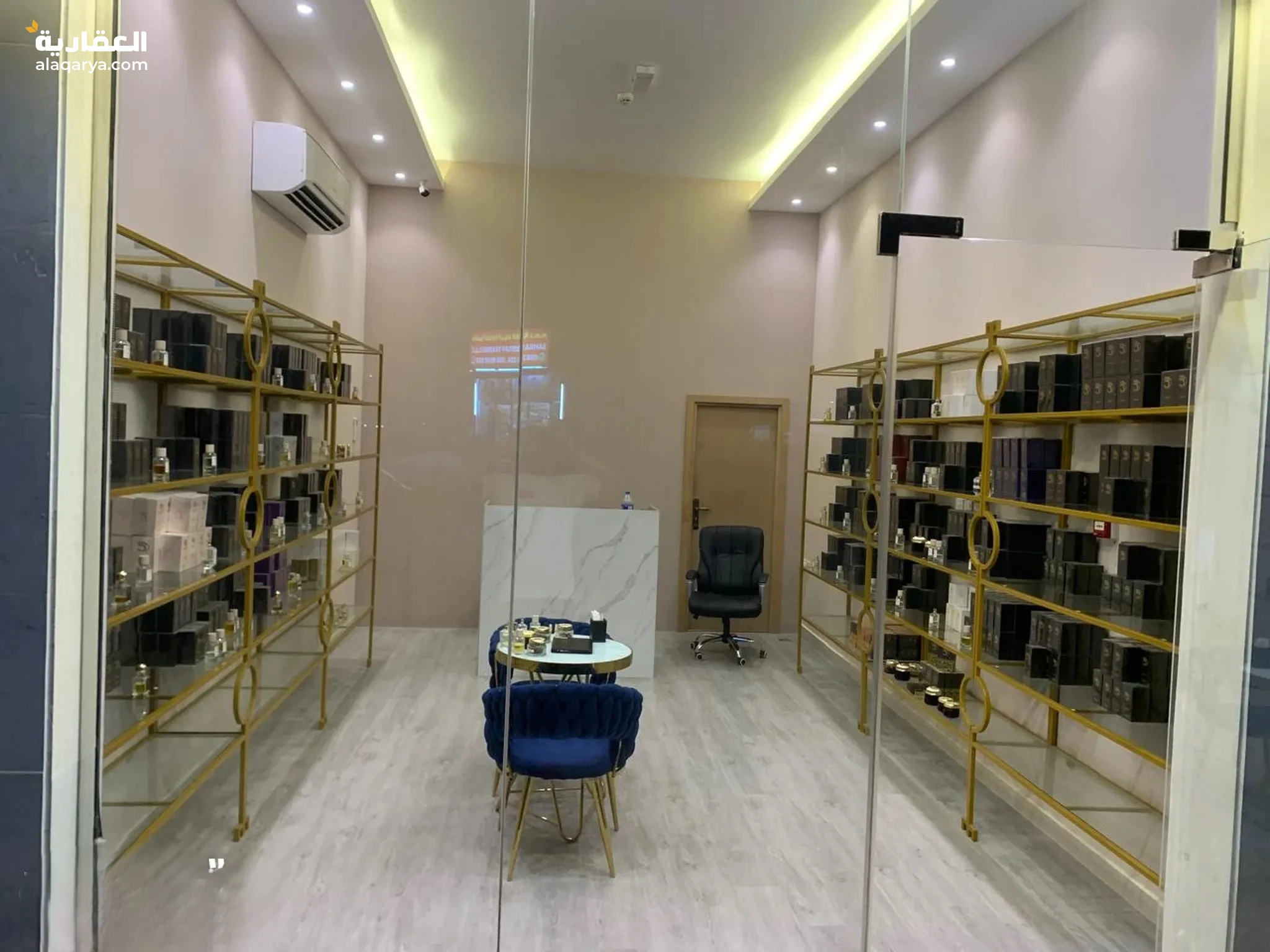#محل عطور جاهز للبيع مع المعدات