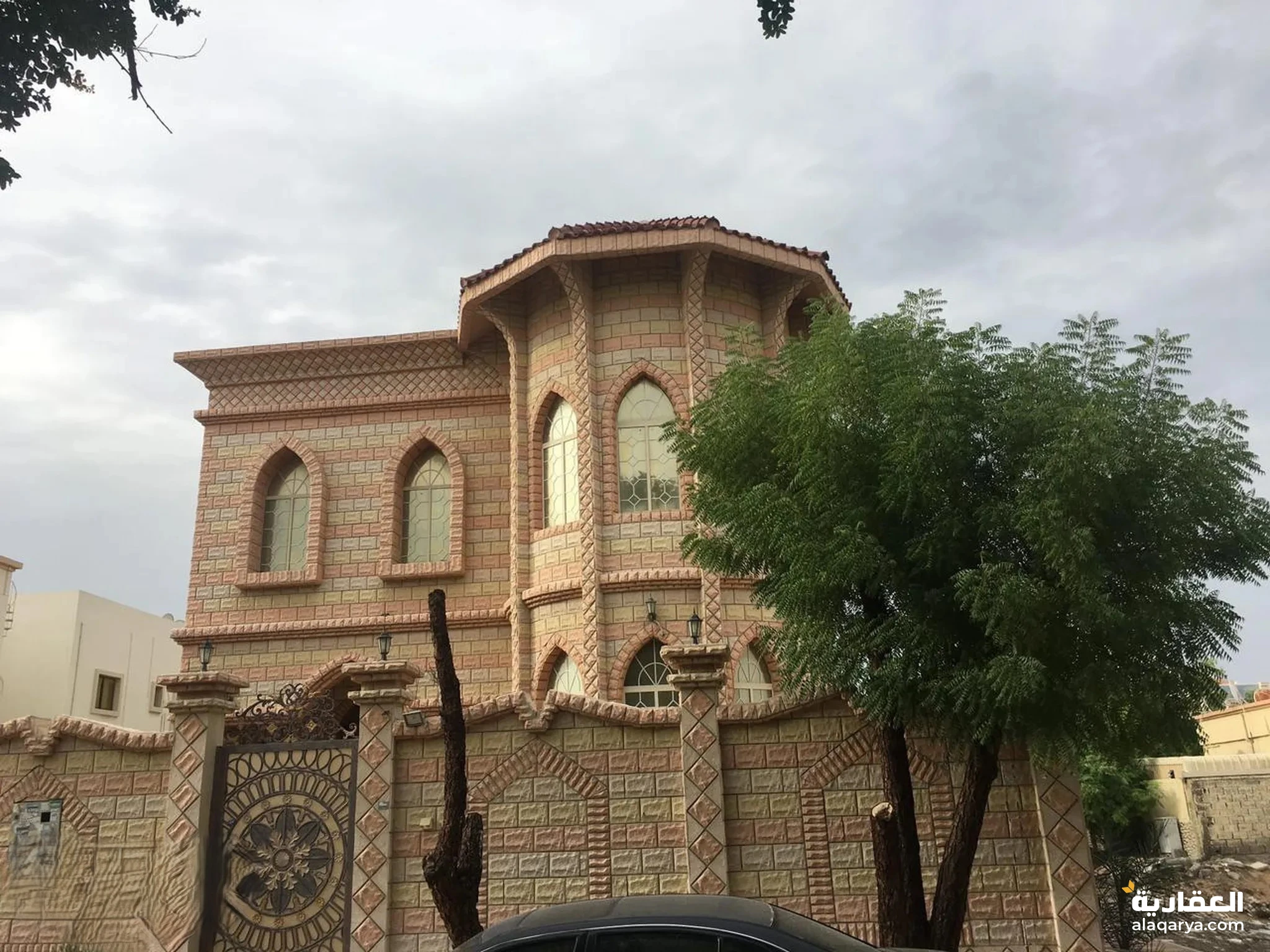 #فيلا طابقين علي زاوية الشارع عجمان ، المويهات 3 ‎بالقرب من مخرج طريق الشيخ محمد بن زايد