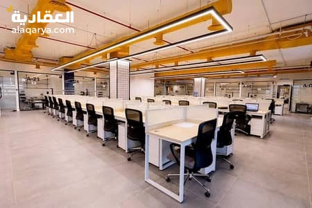 مكتب بمساحه 16000 قدم للايجار السنوي فى النيميه 2 شارع الشيخ خليفه عجمان