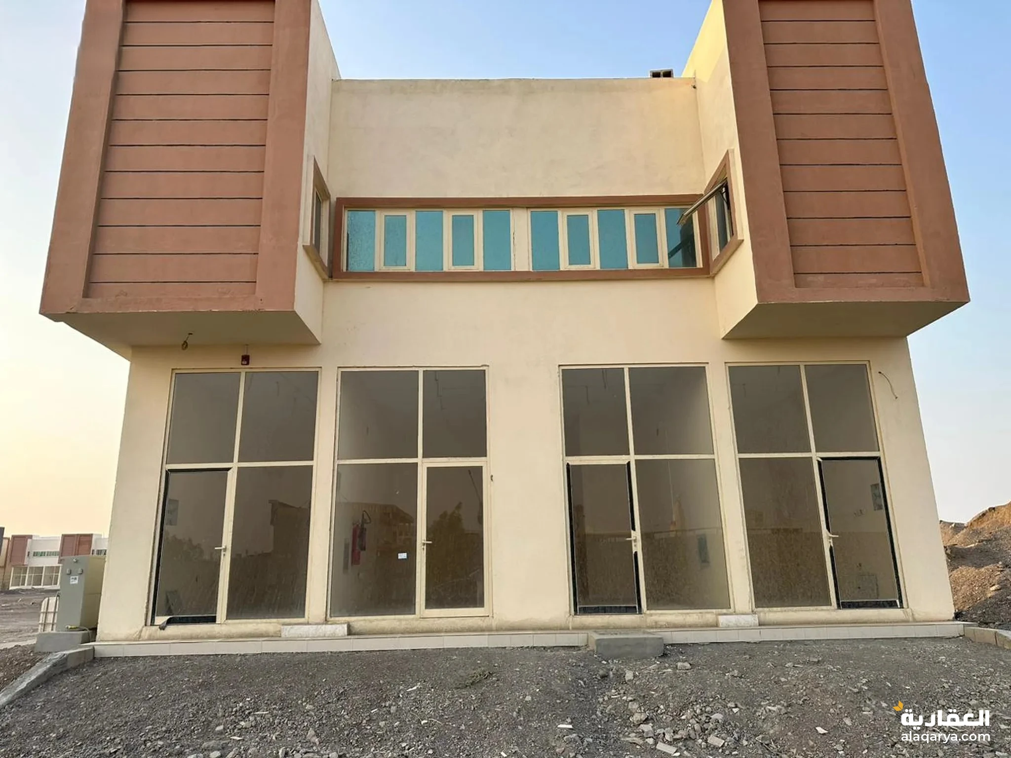 #محلات تجاريه جديده + 4 مكاتب