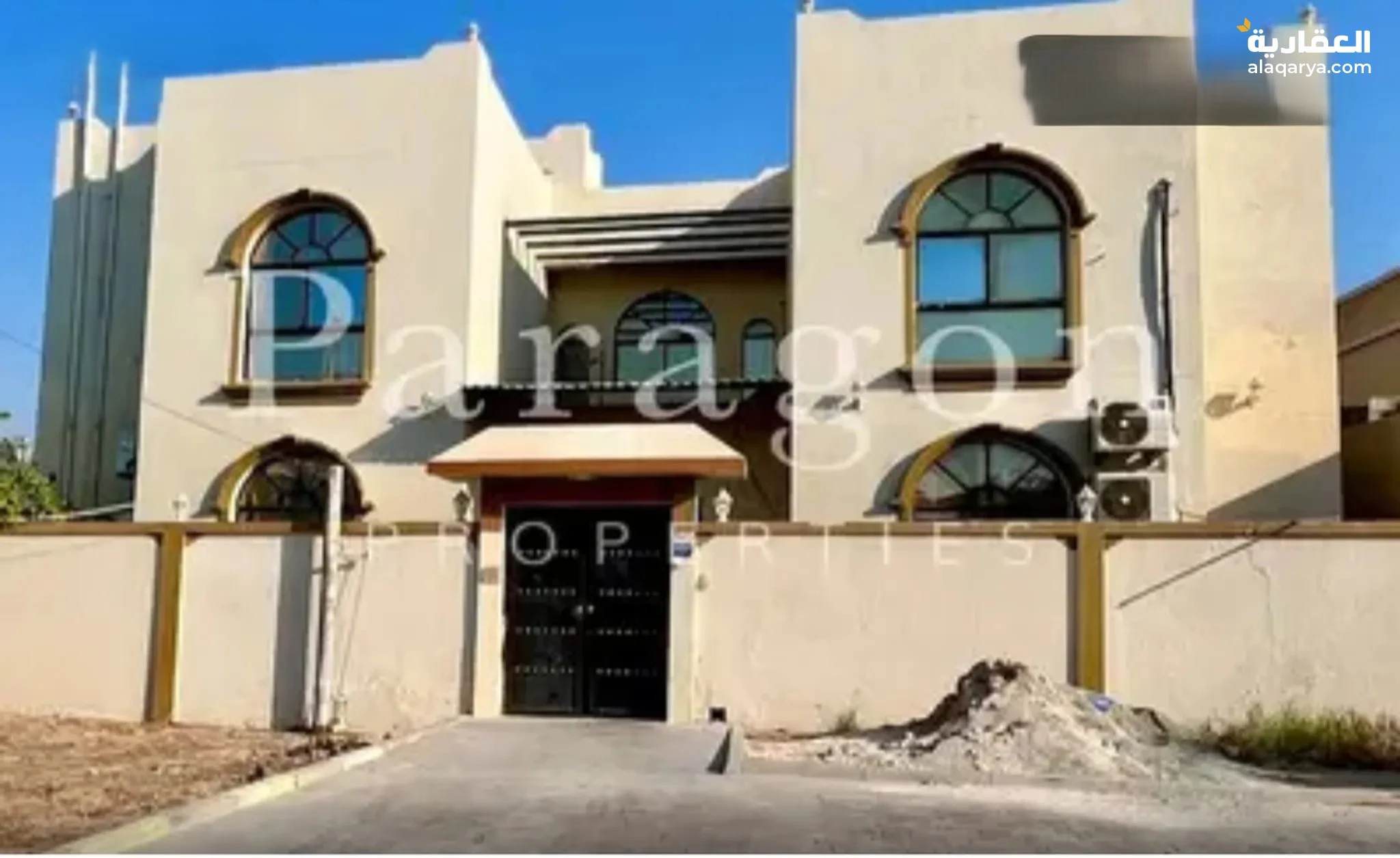 #للبيع فيلا طابقين مع ملحق في منطقة جميرا.