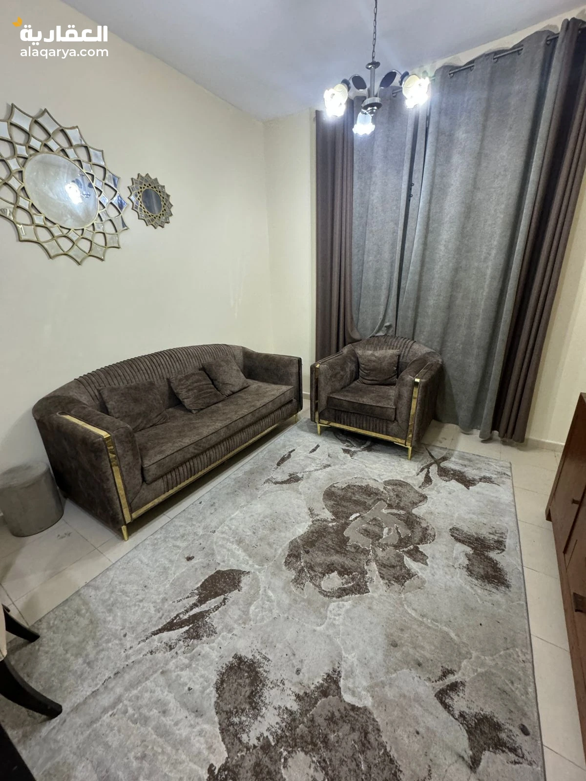 غرفة وصالة مفروشة - فرش فندقي فاخر