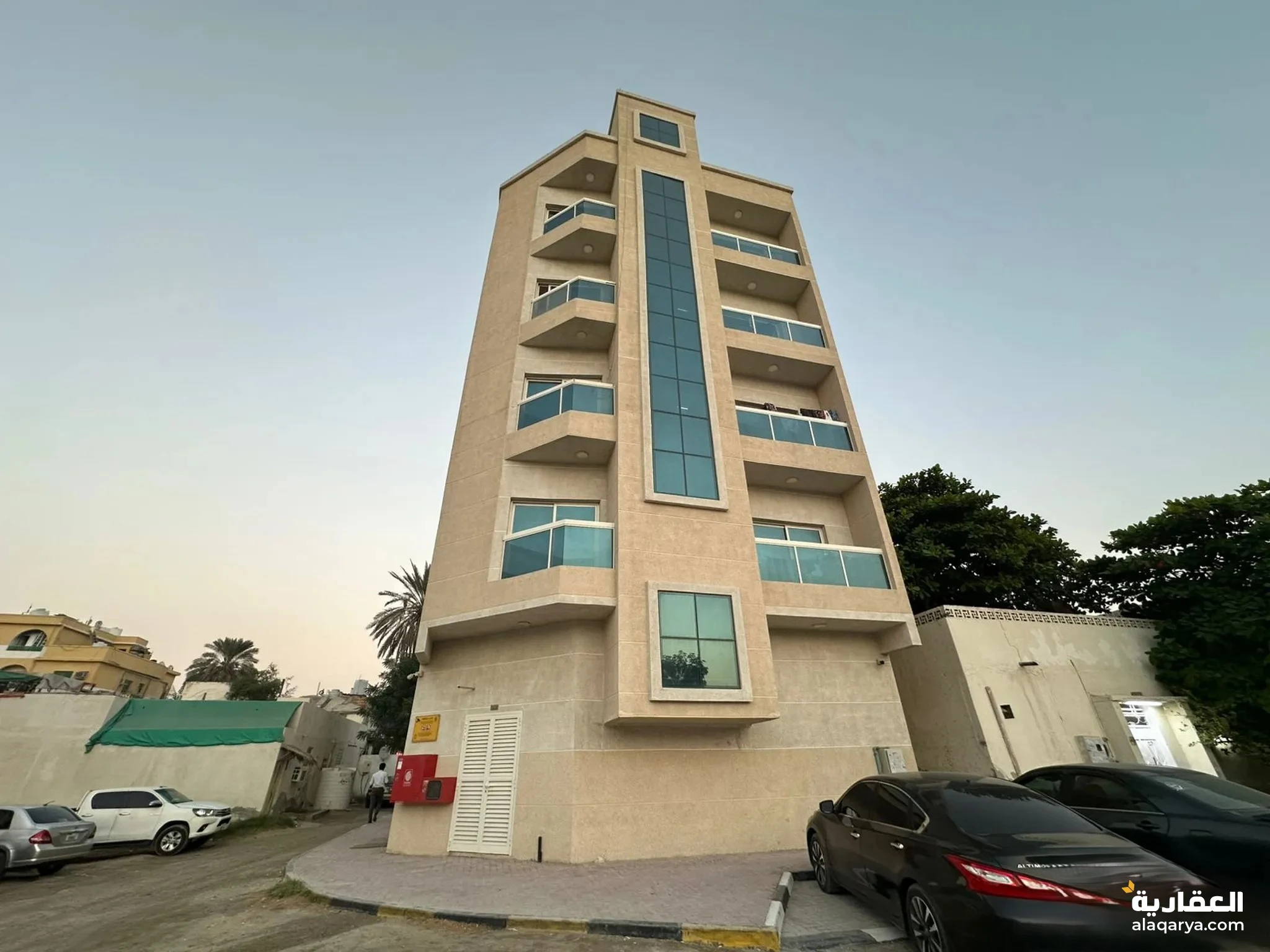 #للبيع بناية استثمارية في عجمان – ليواره 2