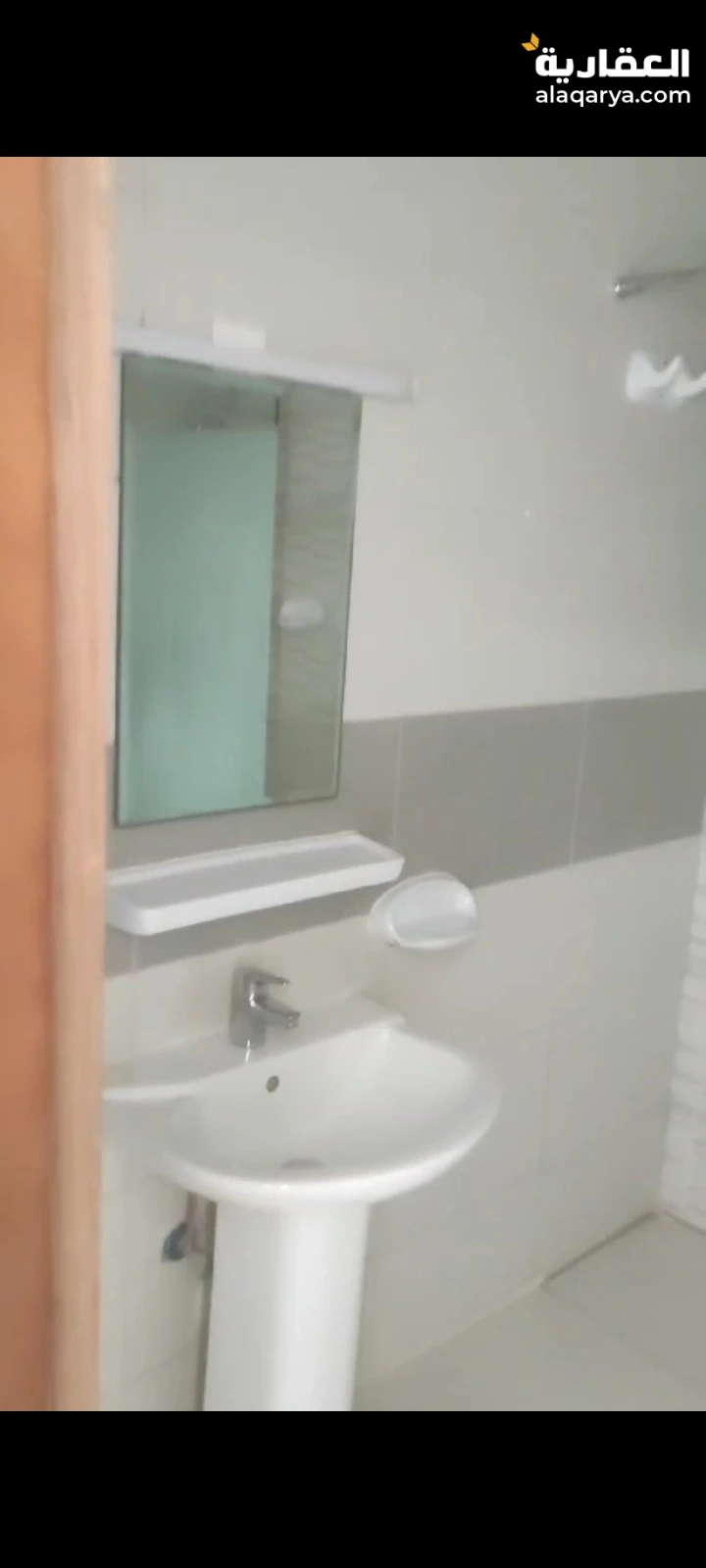 استيديو ببلكونة واااسسعة و تشطيب فخم