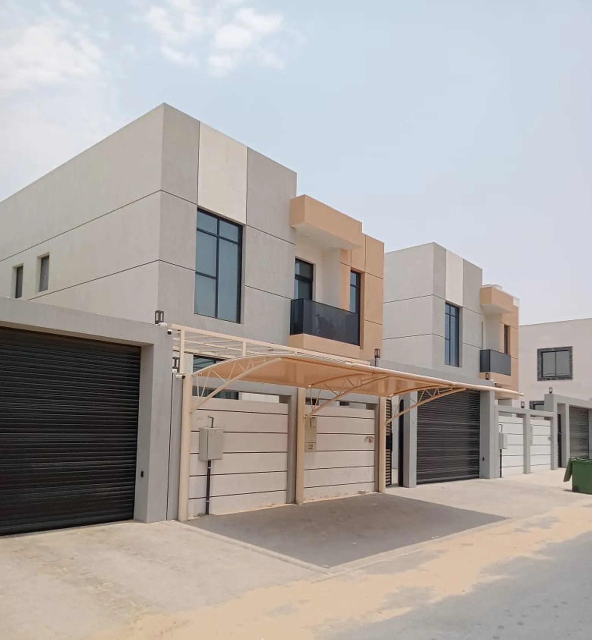 #فيلا للايجار 5 غرف ومجلس وصاله مقابل رحمانيه الشارقه -فيلا جديده اول ساكن -جاهزه للسكن