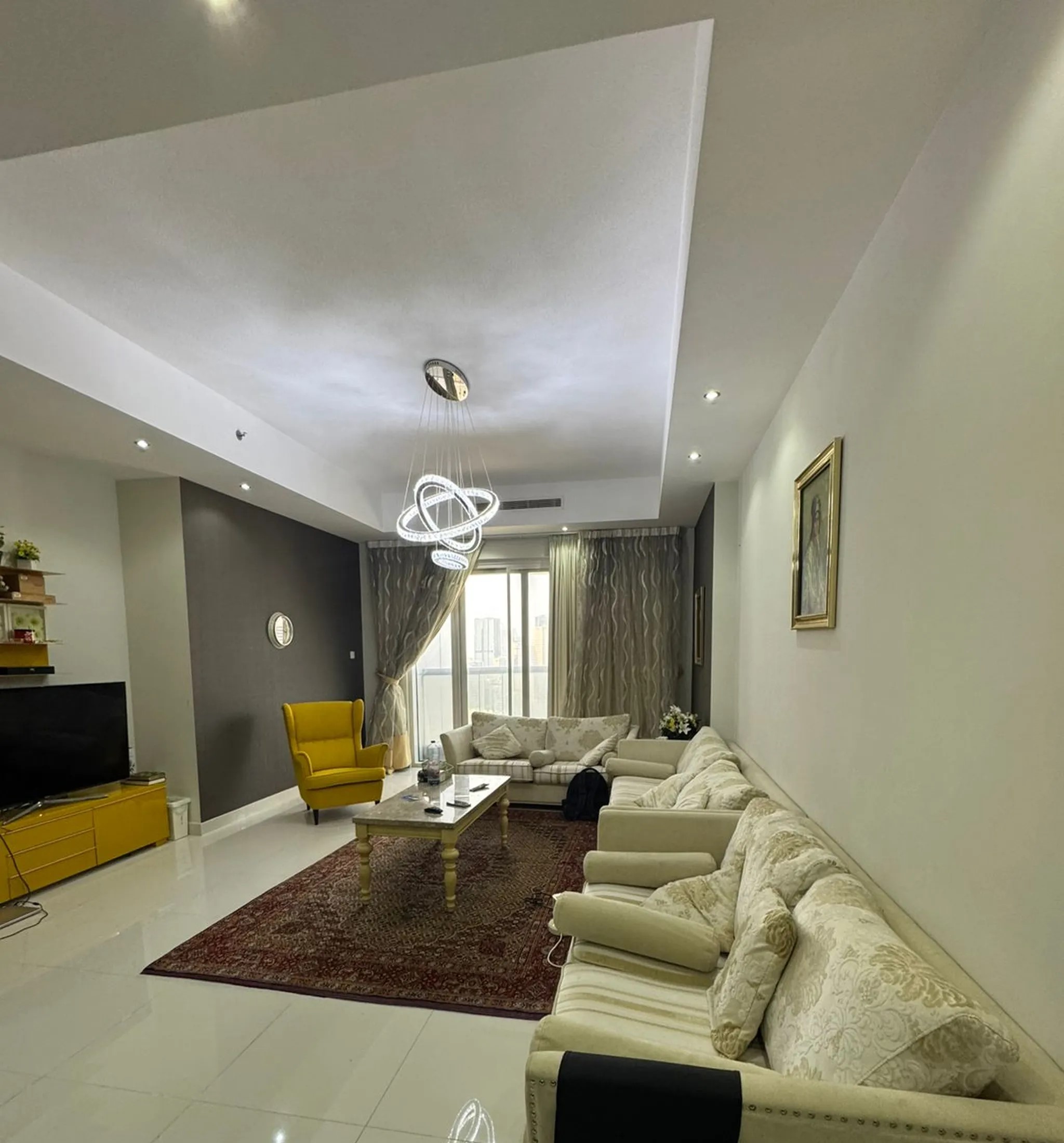 #شقة رائعة في بناية جديدة اطلالة مفتوحة على شارع النهدة وترى البحيرة وبالقرب من دوار التعاون و دبي