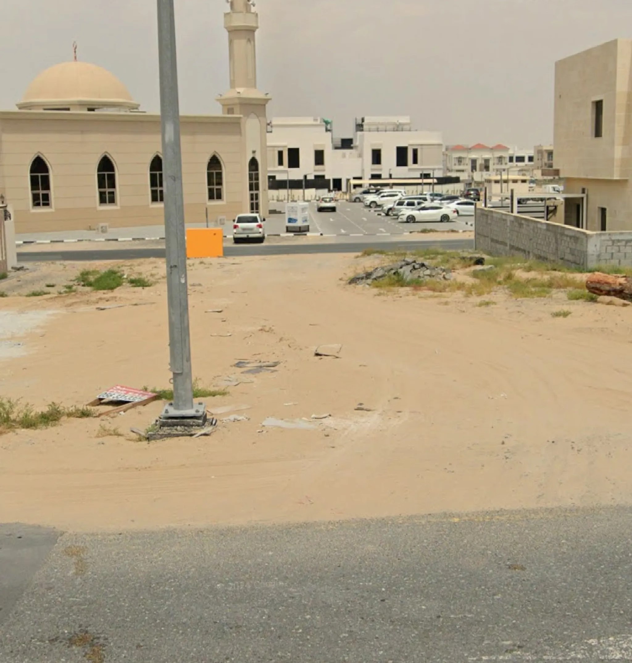 #للبيع ارض سكنيه 3150 قدم في حوشي ضاحية السيوح ارضي واول قريب جدا شارع مليحه