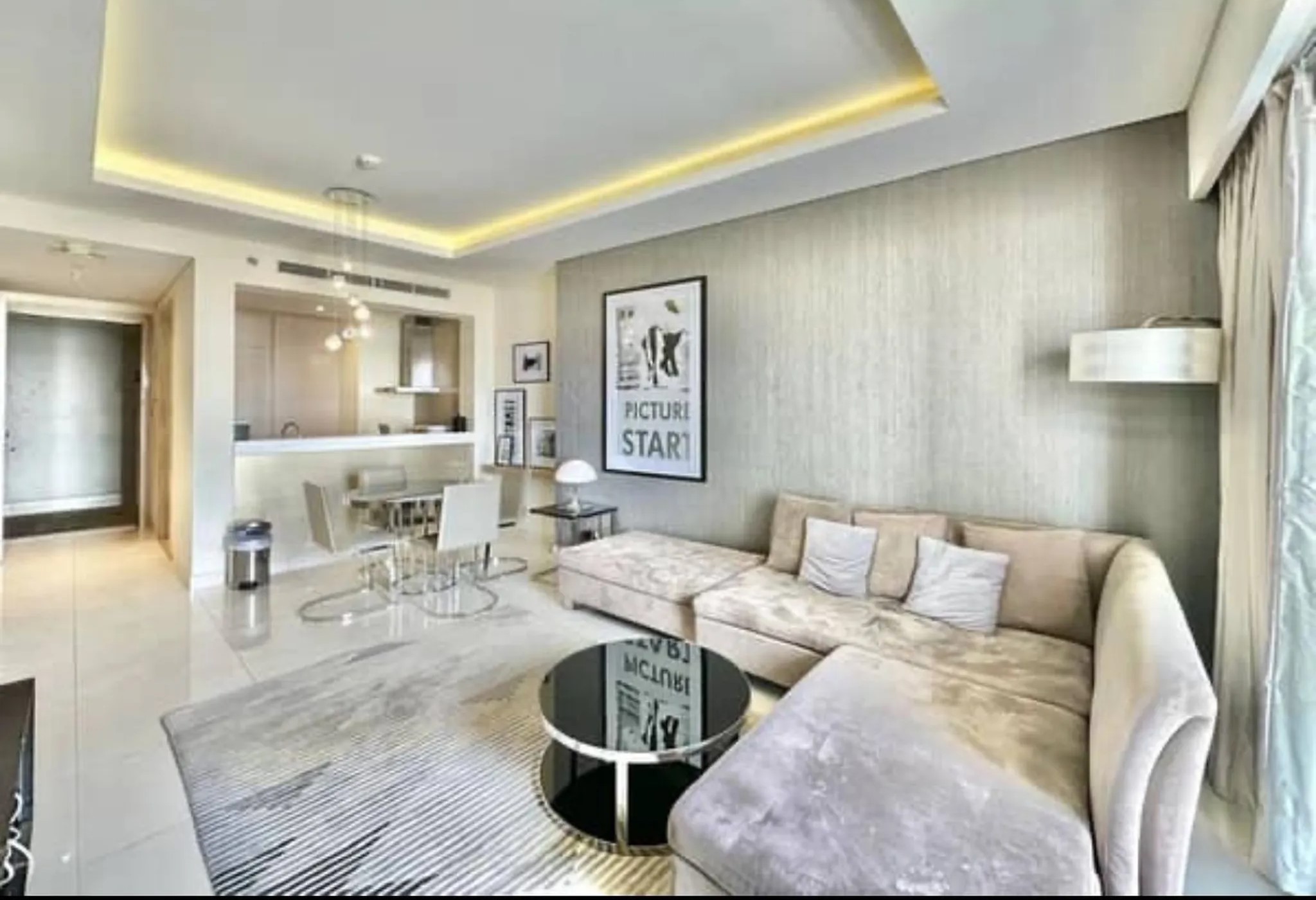 #شقه فاخره متميزه غرفه وصاله مساحه 1100 قدم بابراج داماك المرموقه بعرض سعر لقطه