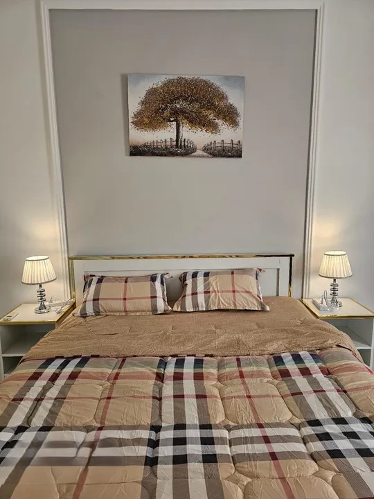 #للايجار استوديو و شقق اول ساكن VIP مفروش و في العين