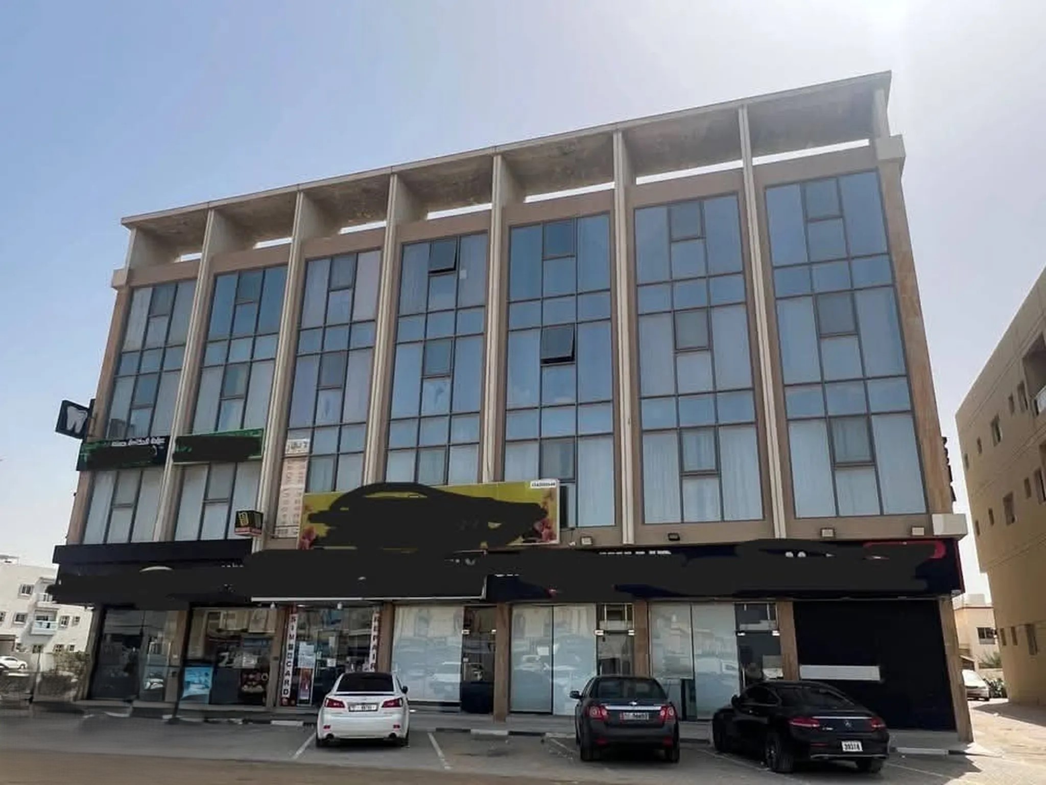 # بنايه سكنيه فرصة استثمارية ذهبية في المويهات