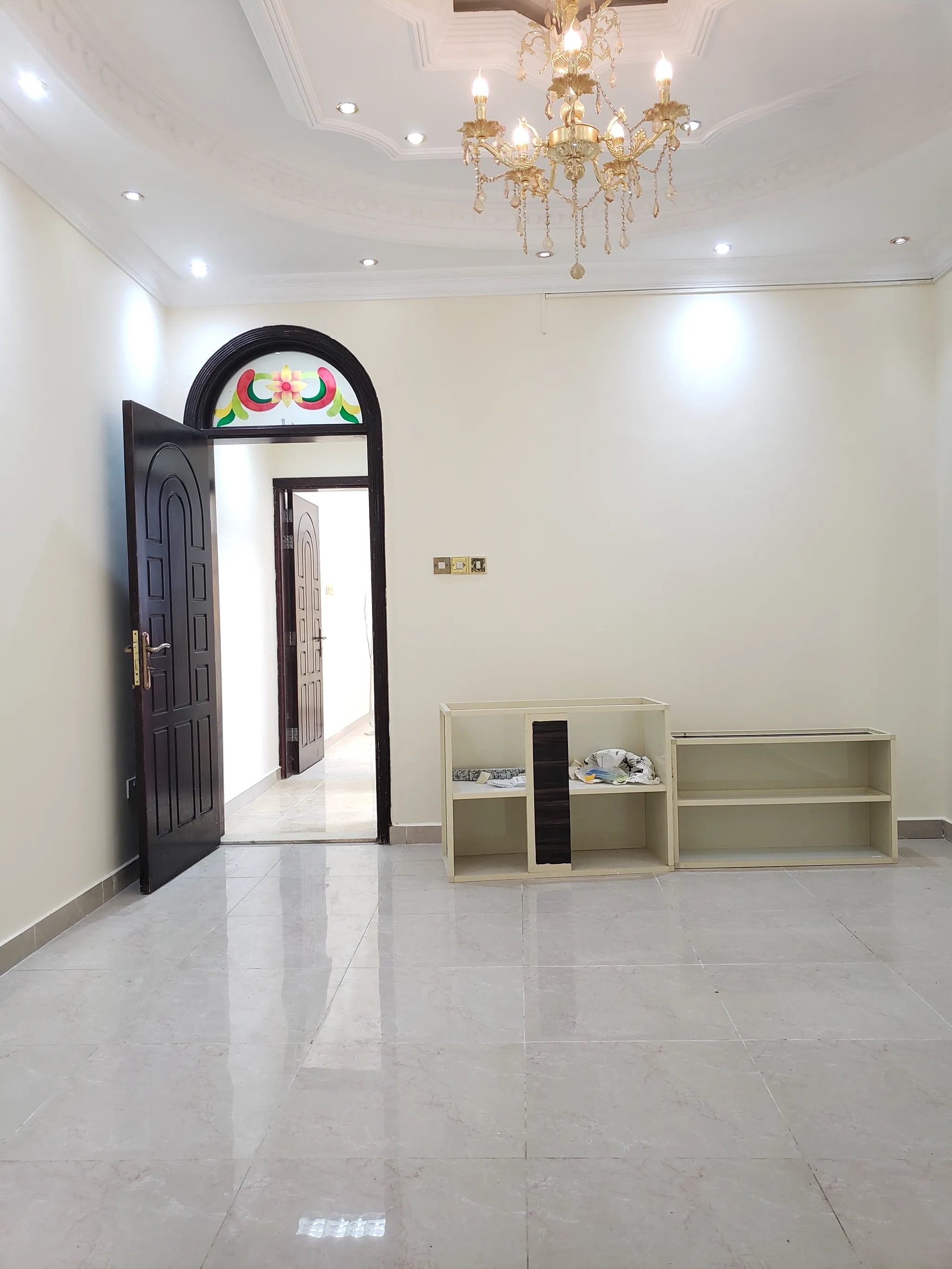 #شقة بمدخل منفصل مكونة من غرفة نوم واحدة وصالة متاحة للإيجار في الشهامة القديمة