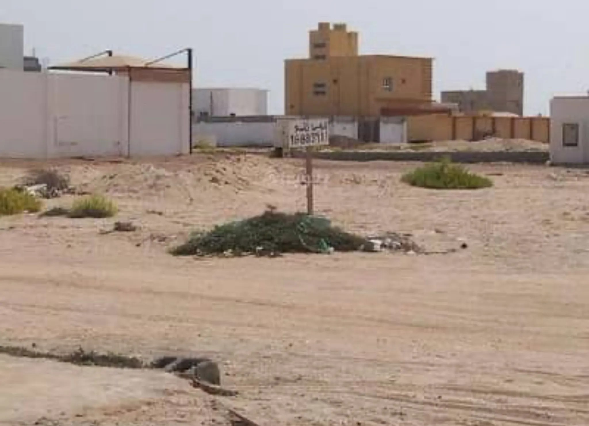 #ارض صناعية مساحة 36,000 قدم فى منطقة اليان دبي للتنازل منزالرصل فقط 4 مليون