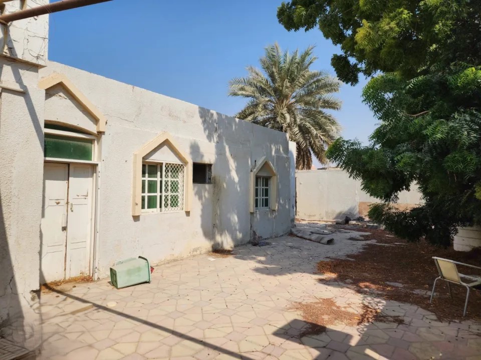 #للبيع بيت شعبي في مدينة عجمان