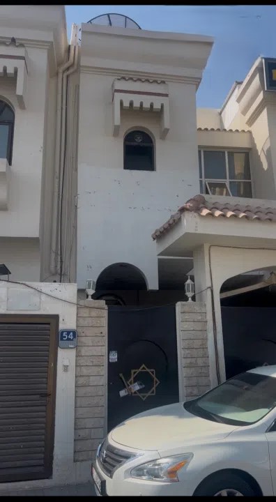 #فيلا ضمن مجمع تجاري