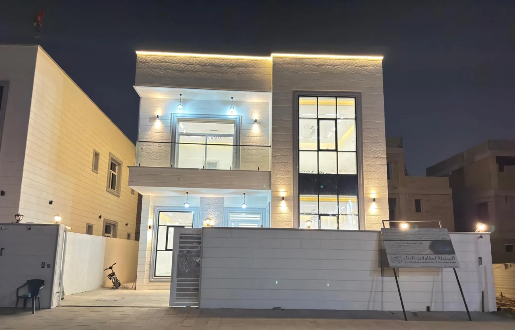 #فيلا فاخرة للبيع في الزاهية – عجمان