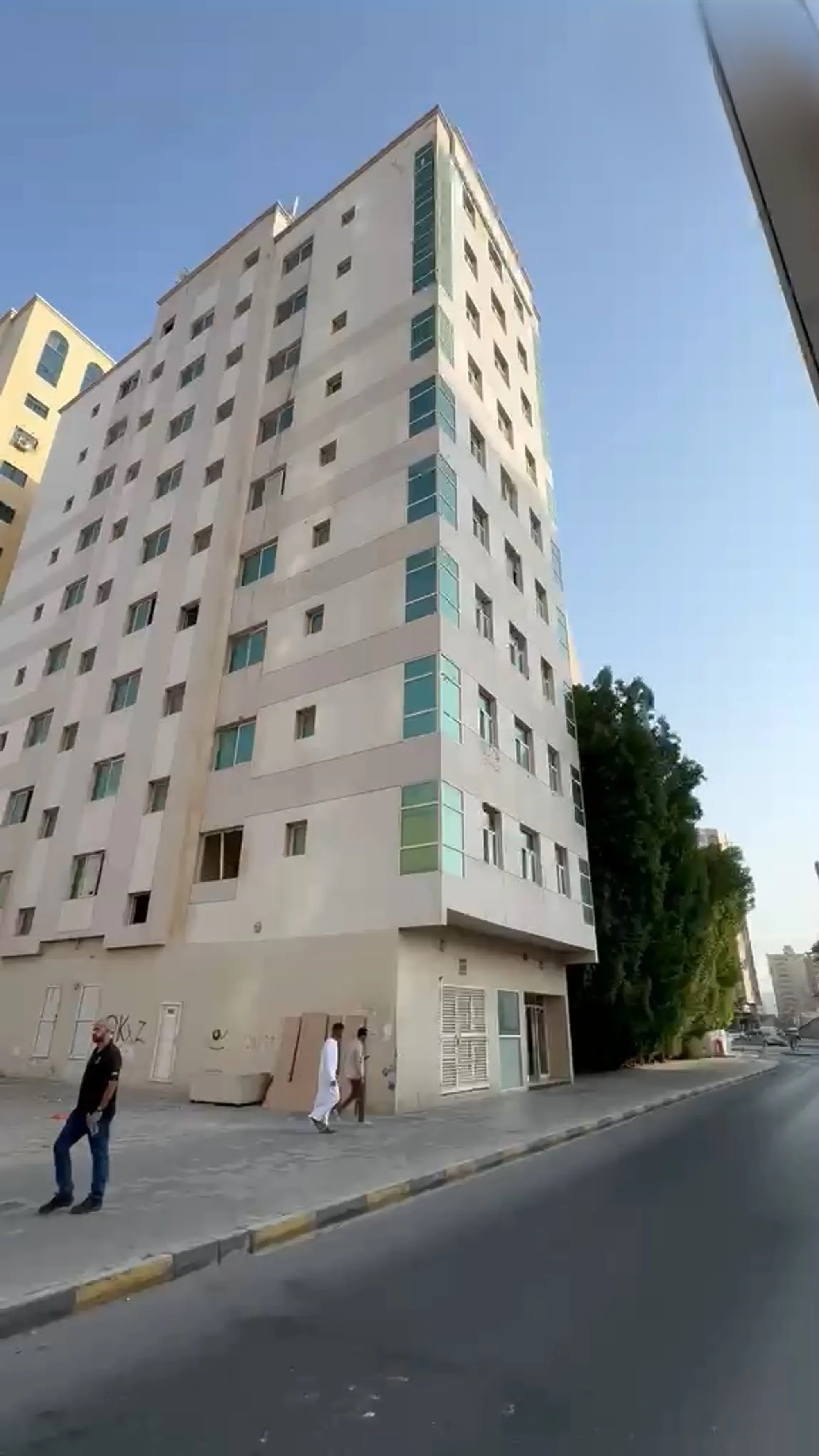 #فرصه قوية بناية ⁦⁦9⁩⁩ طوابق بسعر مغري